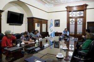 Diálogos para evitar conflictos en Guatemala
