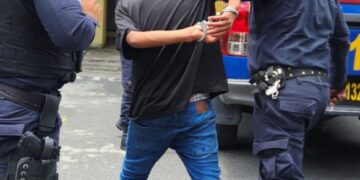 Un adulto y un menor fueron detenidos después de cometer un ataque armado en zona 5 capitalina (foto: PNC)