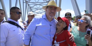 MP solicita retiro de inmunidad al presidente de Guatemala